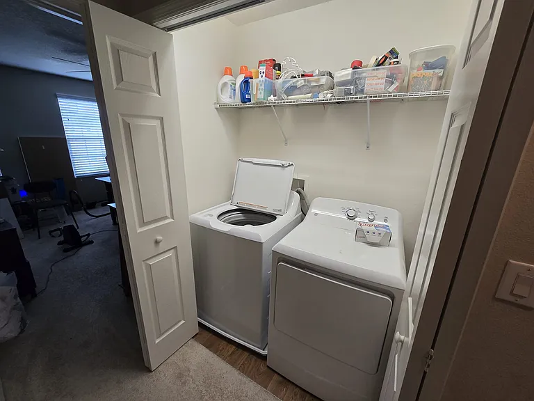 8915 Walnut Gable Ct — Photo 13