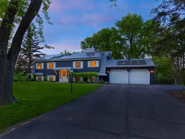 5217 Sequoia Dr, Minnetonka, MN 55345
