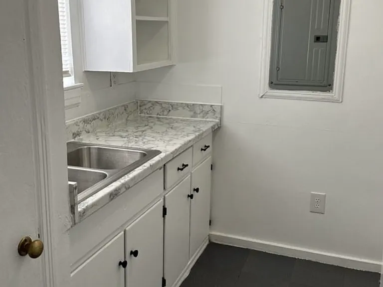 600 Perry St #524-1B — Photo 5