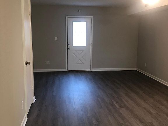 5th image of 205 Marina Woods Dr SE #5