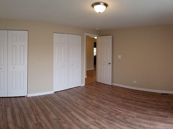 5th image of 1324 Forestdale Ct