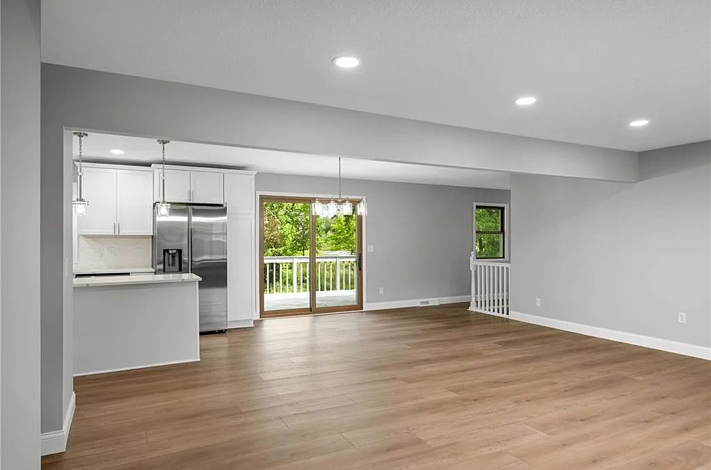 4 bed, 2459 sqft, $3,750 — Photo 4