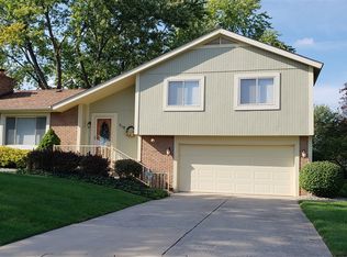 510 N Hampton Dr, Durand, MI 48429