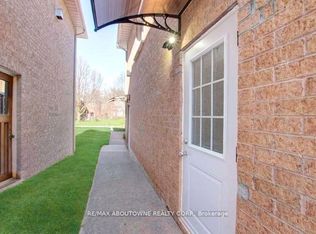 80 Laurendale Ave, Hamilton, ON L8B 0M6