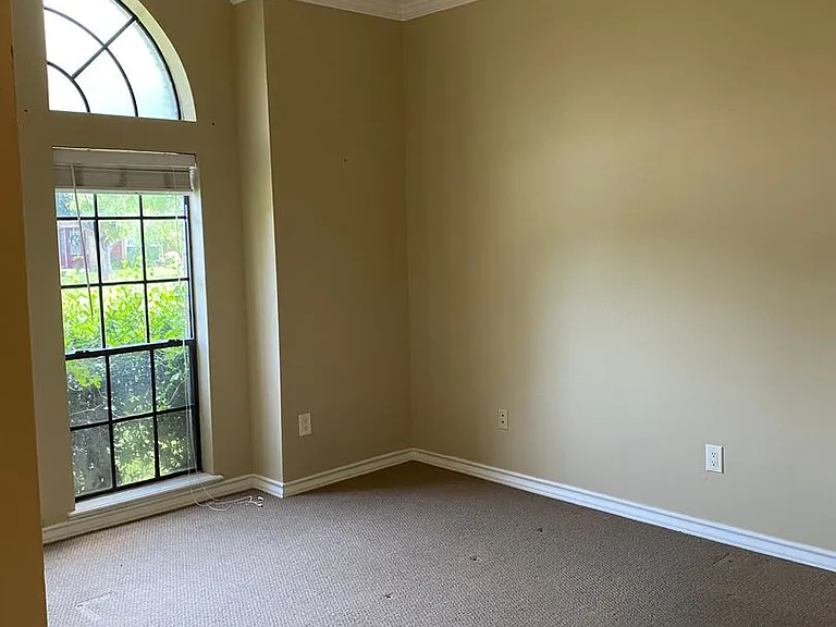 7029 Chiswick Dr — Photo 6