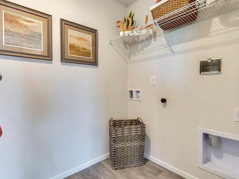 13768 NE 67th Way — Photo 10