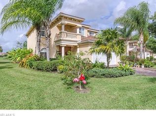 1690 Birdie Dr, Naples, FL 34120