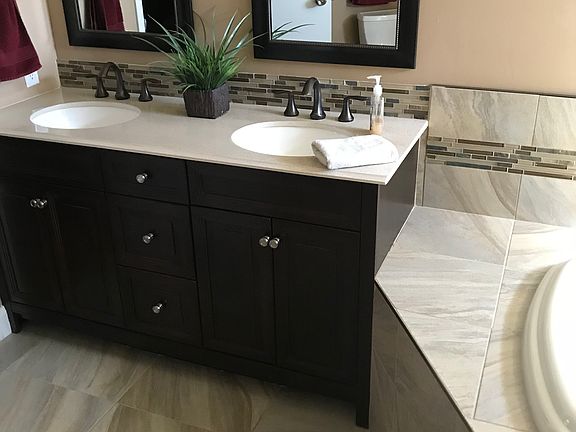 Master bathroom 