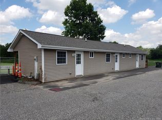 425 Federal Rd UNIT E, Brookfield, CT 06804