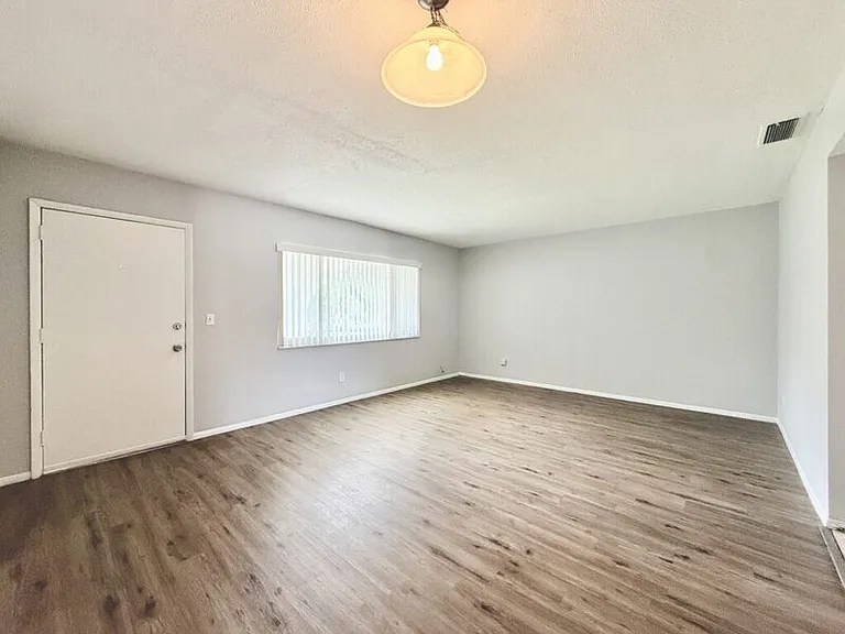 4729 39th Ave N #206 — Photo 21