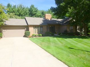 16377 Oak Hill Blvd, Granger, IN 46530