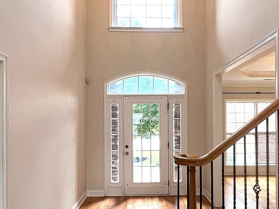 4th image of 3 Garbor Ct