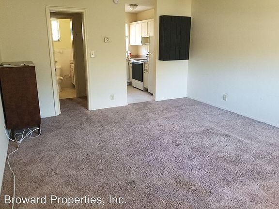 5th image of 1200 SE 1st St APT 15