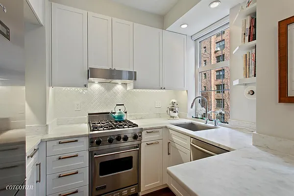 Sold by Corcoran | media 7