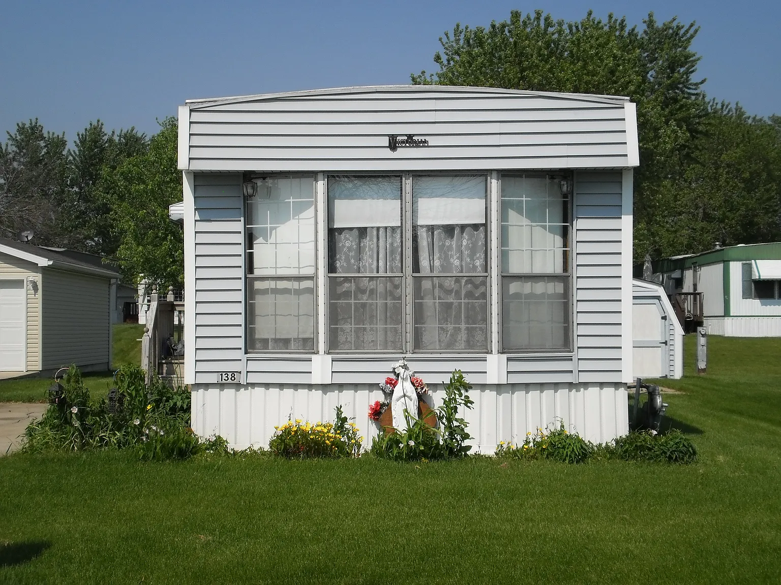 138 Flamingo Dr photo 1