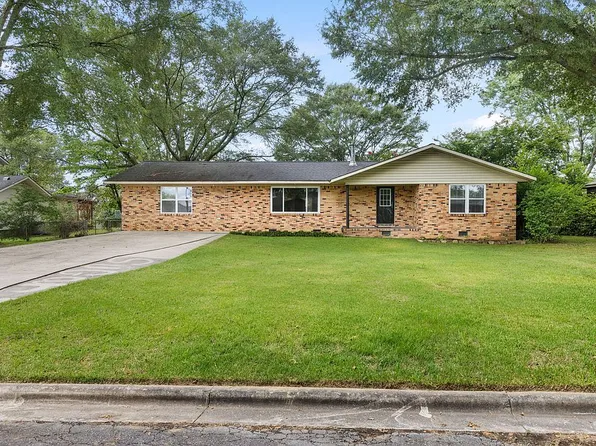 1941 Dialsdale Dr SW, Cullman, AL 35055