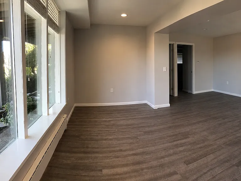 20230 23rd Pl NW — Photo 4