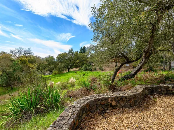 5275 Wikiup Ct, Santa Rosa, CA 95403