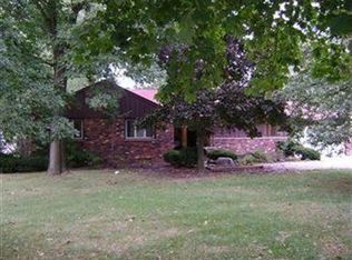 4033 Porter Rd, Westlake, OH 44145