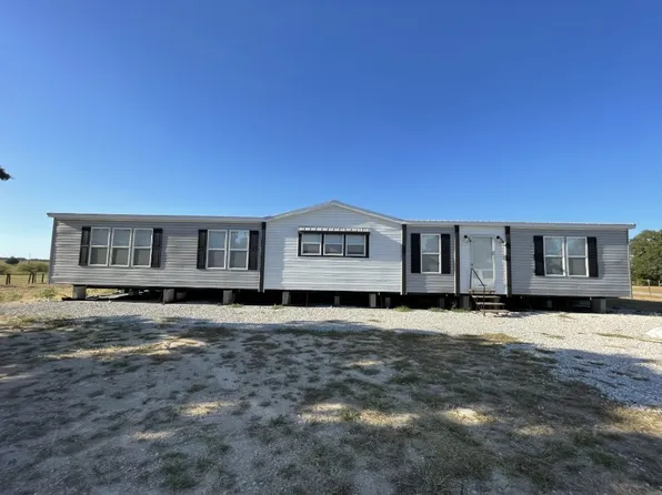 686 County Road 1470, Alvord, TX 76431