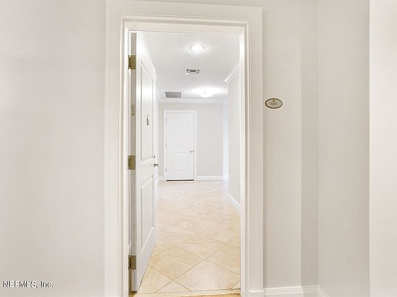 4th image of 1431 Riverplace Blvd Unit No 1001 Lo