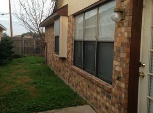 933 Old Barn Ln, Mesquite, TX 75149