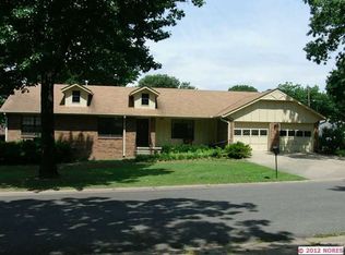 1002 Kaufman Ave, Tahlequah, OK 74464