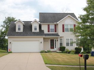 2921 Valley View Cir, Erie, PA 16509