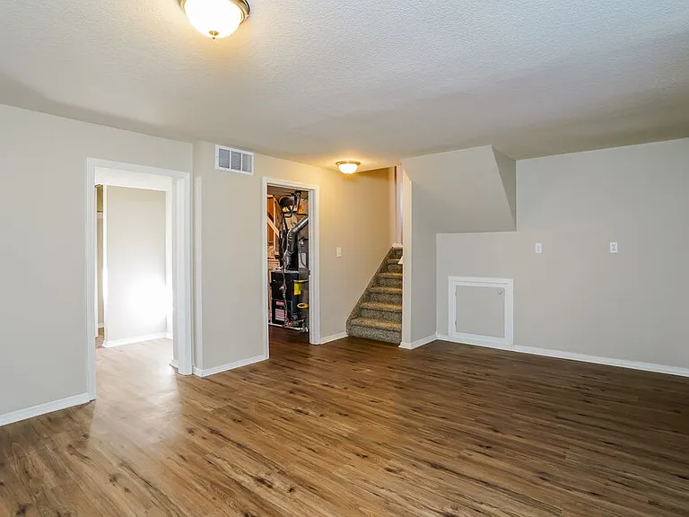1038 Nolte Dr W — Photo 10