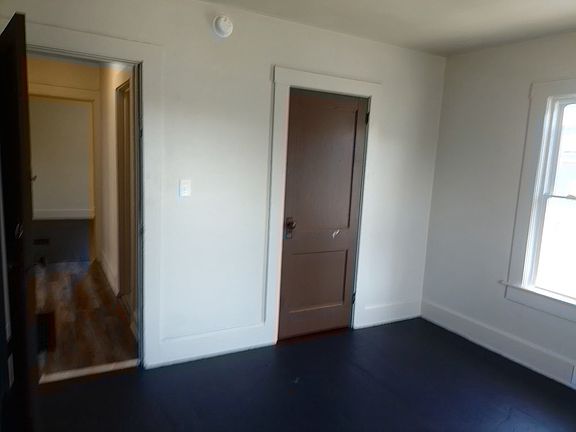 3rd image of 1519 Indiana St
