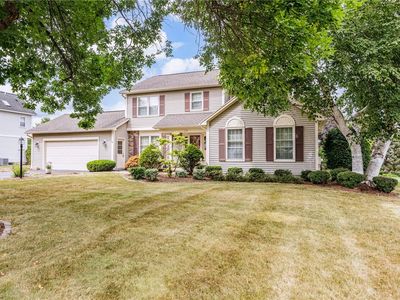 132 Caversham Woods, Pittsford, NY, 14534