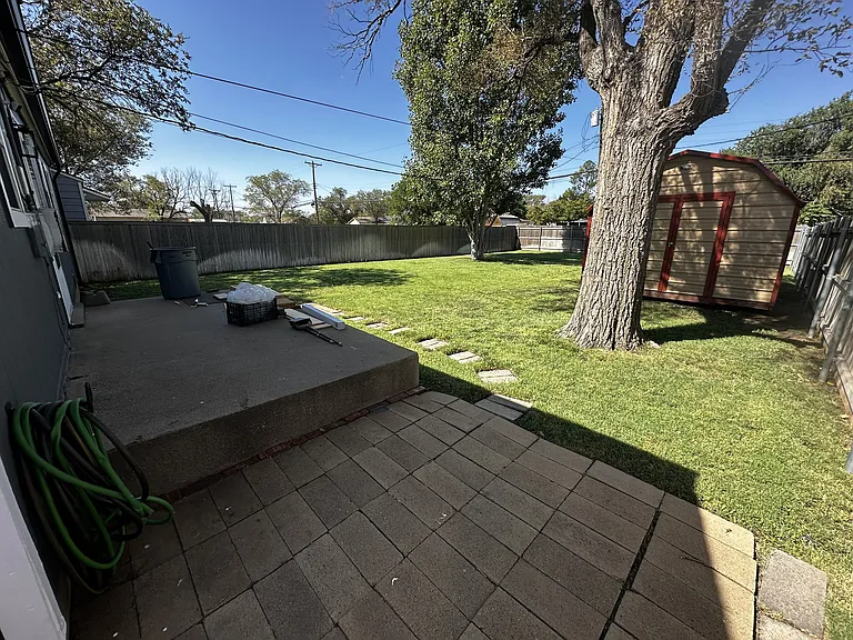 4208 S Hughes St — Photo 5