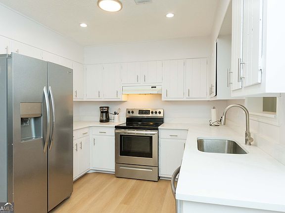 4th image of 5003 Abbey Ln SW