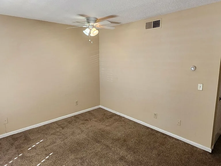 3904 Armour Ave — Photo 5