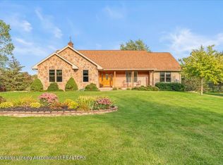10568 N Royston Rd, Grand Ledge, MI 48837