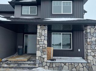 8896 Lost River Rd, Horace, ND 58047