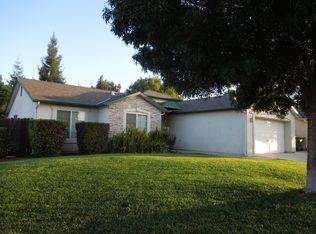 4694 W Menlo Ave, Fresno, CA