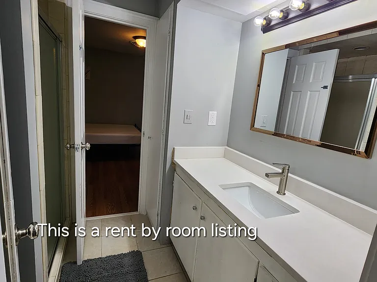 558 Avent St — Photo 14
