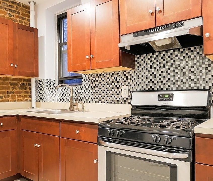 1st image of 810 Prospect Pl APT 1B