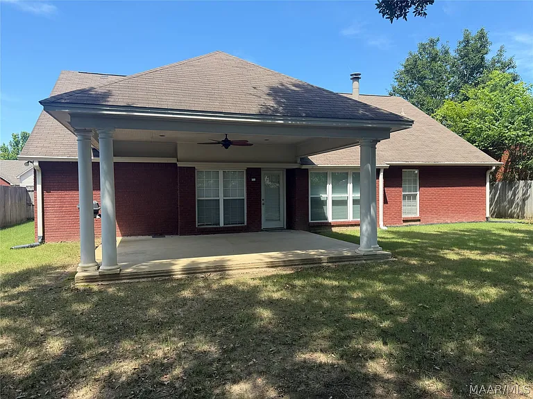 1136 Hallwood Ln — Photo 28