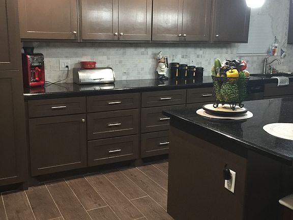 Cabinets with drawers