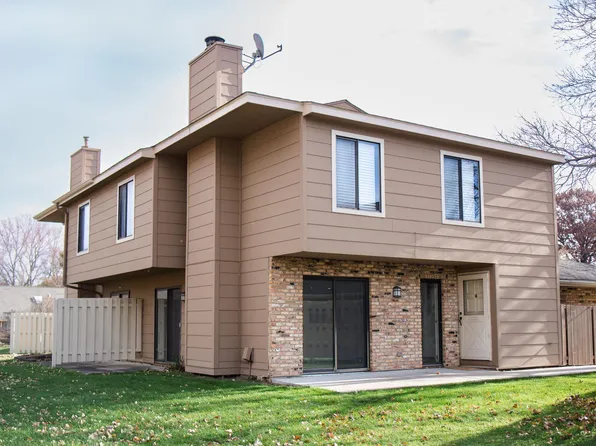 2224 Mayfair Rd, Golden Valley, MN 55427