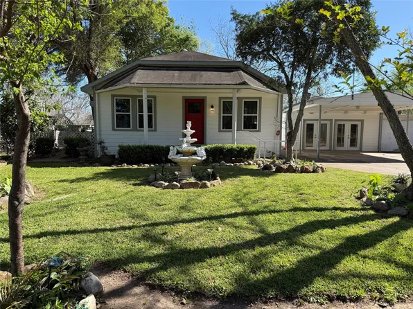 1415 Edgewood Dr, Richmond, TX 77406