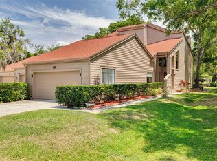 60 Woodridge Cir, Oldsmar, FL 34677
