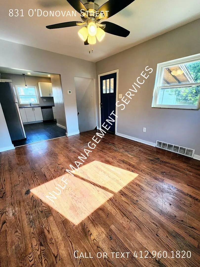3 bed, 1 bath home in McKees Rocks — Photo 2