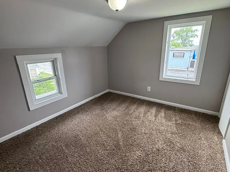 506 Constance Ave — Photo 6