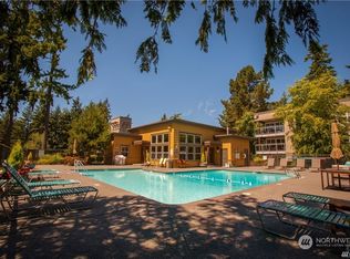 22910 90th Ave W UNIT E307, Edmonds, WA 98026