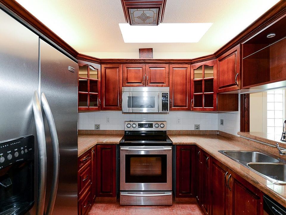 1st image of 9880 Parsons Rd #9