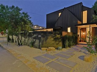 2101 Nickerson St, Austin, TX 78704