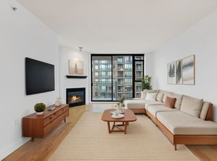 175 W 1st St #805, North Vancouver, BC V7M 3N9